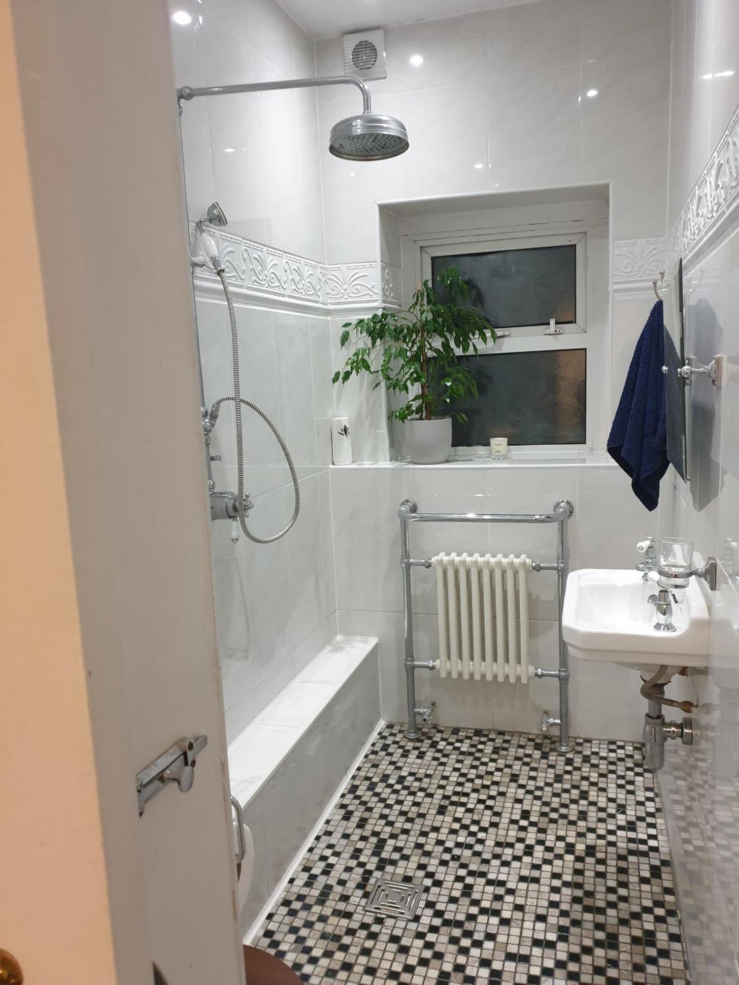 קארדיף Private Room Near Roath Lake/Park מראה חיצוני תמונה